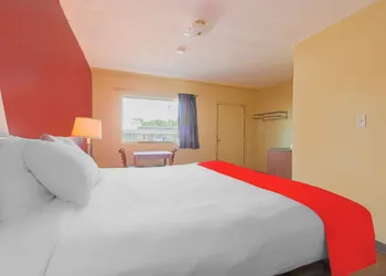 OYO Hotel North Lima OH - Boardman hotel thumbnail 8