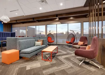 Tru By Hilton Euless DFW West hotel thumbnail 4