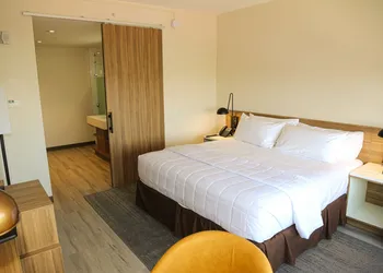 Wyndham Garden North Bergen Near Secaucus hotel thumbnail 8