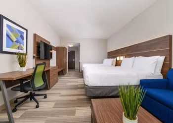 Holiday Inn Express & Suites Ruskin by IHG hotel thumbnail 5