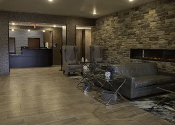 Cobblestone Hotel & Suites - Two Rivers hotel thumbnail 2