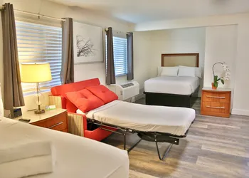 Travelodge by Wyndham Crescent City hotel thumbnail 4