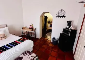 Adobe Rose Inn hotel thumbnail 4