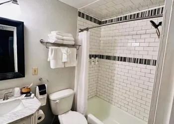 Adobe Rose Inn hotel thumbnail 7
