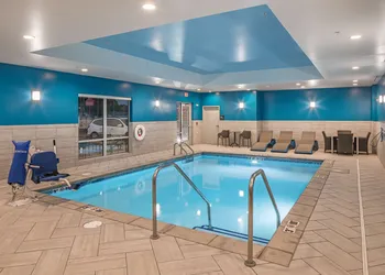 Hampton Inn Columbus NE hotel thumbnail 8