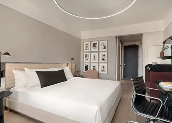 Hotel Indigo Williamsburg - Brooklyn by IHG hotel thumbnail 2