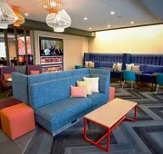 Tru by Hilton Oklahoma City NW Expressway hotel detail image 3