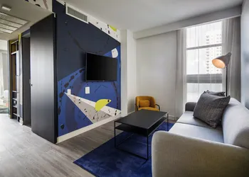 Hotel Indigo Miami Brickell by IHG hotel thumbnail 7