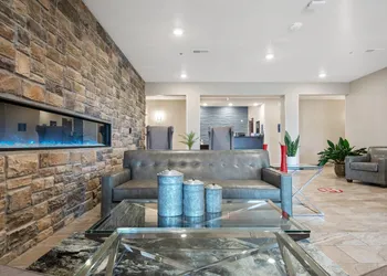 Cobblestone Hotel & Suites - Austin hotel thumbnail 6