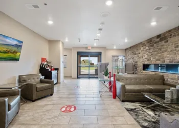 Cobblestone Hotel & Suites - Austin hotel thumbnail 7