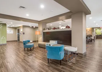 MainStay Suites at Discovery Park of America hotel thumbnail 2