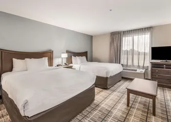 MainStay Suites at Discovery Park of America hotel thumbnail 7