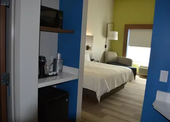 Holiday Inn Express & Suites Liberal by IHG hotel thumbnail 5