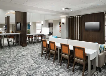 Hampton Inn & Suites Cape Canaveral Cruise Port hotel thumbnail 6