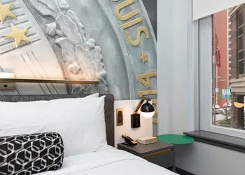 Hotel Indigo St. Louis - Downtown by IHG hotel thumbnail 4