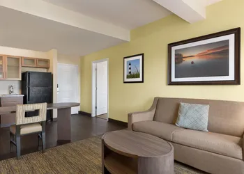 Candlewood Suites Safety Harbor - Clearwater NE by IHG hotel thumbnail 8