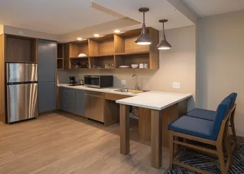 Candlewood Suites Cleveland South - Independence by IHG hotel thumbnail 3
