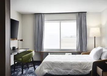 Fairfield Inn & Suites by Marriott Sheboygan hotel thumbnail 8