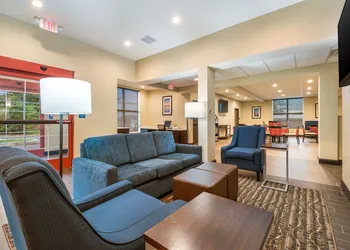 Comfort Inn & Suites Harrisburg - Hershey West hotel thumbnail 5