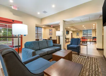 Comfort Inn & Suites Harrisburg - Hershey West hotel thumbnail 4