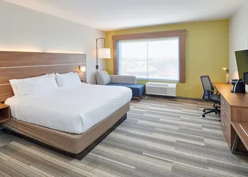 Holiday Inn Express & Suites El Paso - Sunland Park Area by IHG hotel thumbnail 3