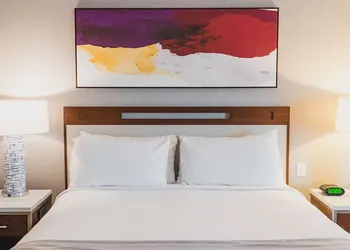 Delta Downs Racetrack Casino Hotel hotel thumbnail 7