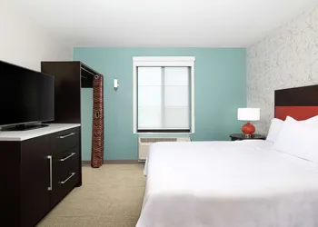 Home2 Suites by Hilton Long Island Brookhaven hotel thumbnail 4