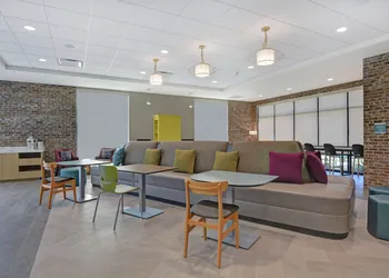Home2 Suites by Hilton Charleston Daniel Island hotel thumbnail 4