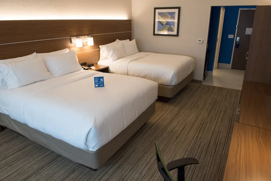 Holiday Inn Express & Suites Warsaw - E Center by IHG hotel detail image 6