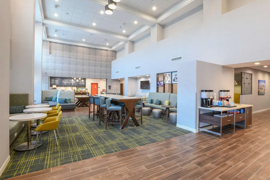 Hampton Inn & Suites Cincinnati Liberty Township hotel detail image 6
