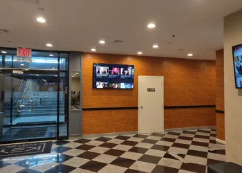 Hotel Key LaGuardia Airport hotel thumbnail 7