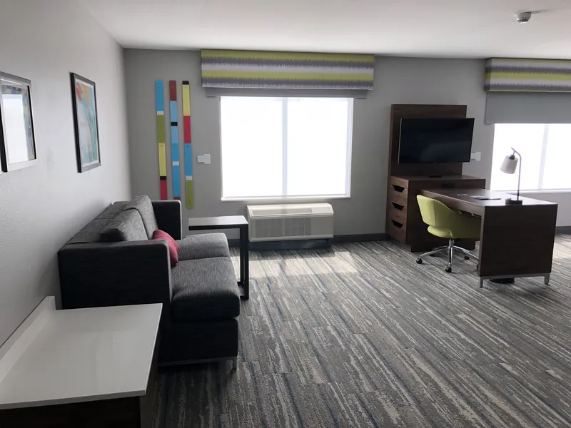 Hampton Inn & Suites Pekin Peoria Area hotel detail image 6