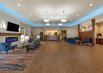 Comfort Suites Dry Ridge hotel thumbnail 2