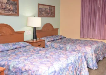 Carriage Inn Motel hotel thumbnail 6