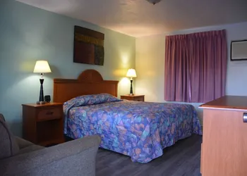 Carriage Inn Motel hotel thumbnail 7