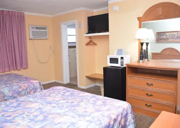 Carriage Inn Motel hotel thumbnail 8