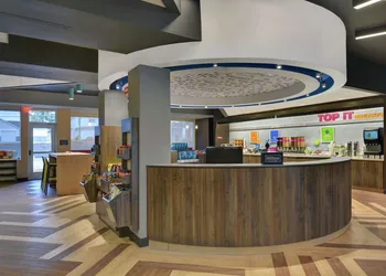 Tru by Hilton Springfield Downtown hotel thumbnail 8