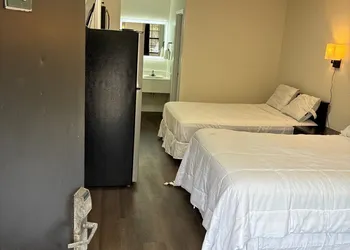 Suite Stay Talladega hotel thumbnail 4