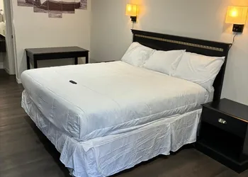 Suite Stay Talladega hotel thumbnail 7