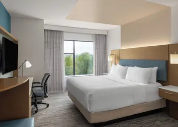 EVEN Hotel Shenandoah - The Woodlands by IHG hotel thumbnail 5