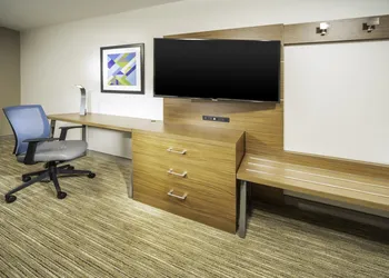 Holiday Inn Express Brevard City Center by IHG hotel thumbnail 5