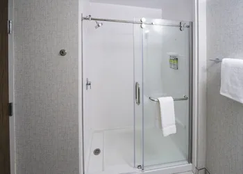 Holiday Inn Express Brevard City Center by IHG hotel thumbnail 7
