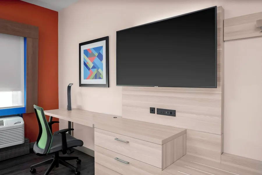 Holiday Inn Express & Suites Wilmington West - Medical Park by IHG hotel detail image 6