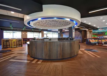 Tru By Hilton Burlington hotel thumbnail 7