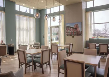Hampton Inn & Suites Erie Bayfront hotel thumbnail 7