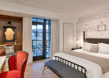 The Advenire, Autograph Collection hotel thumbnail 5