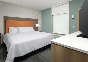 Home2 Suites by Hilton Miami Doral West Airport hotel thumbnail 6