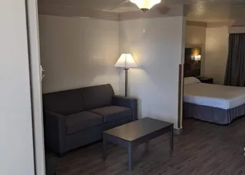 Atrium Inn hotel thumbnail 6