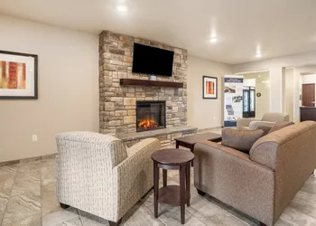 Cobblestone Inn & Suites - Kermit hotel thumbnail 3