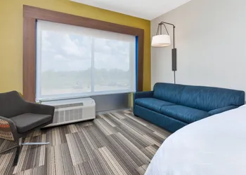 Holiday Inn Express & Suites Grand Rapids Airport - South by IHG hotel thumbnail 6